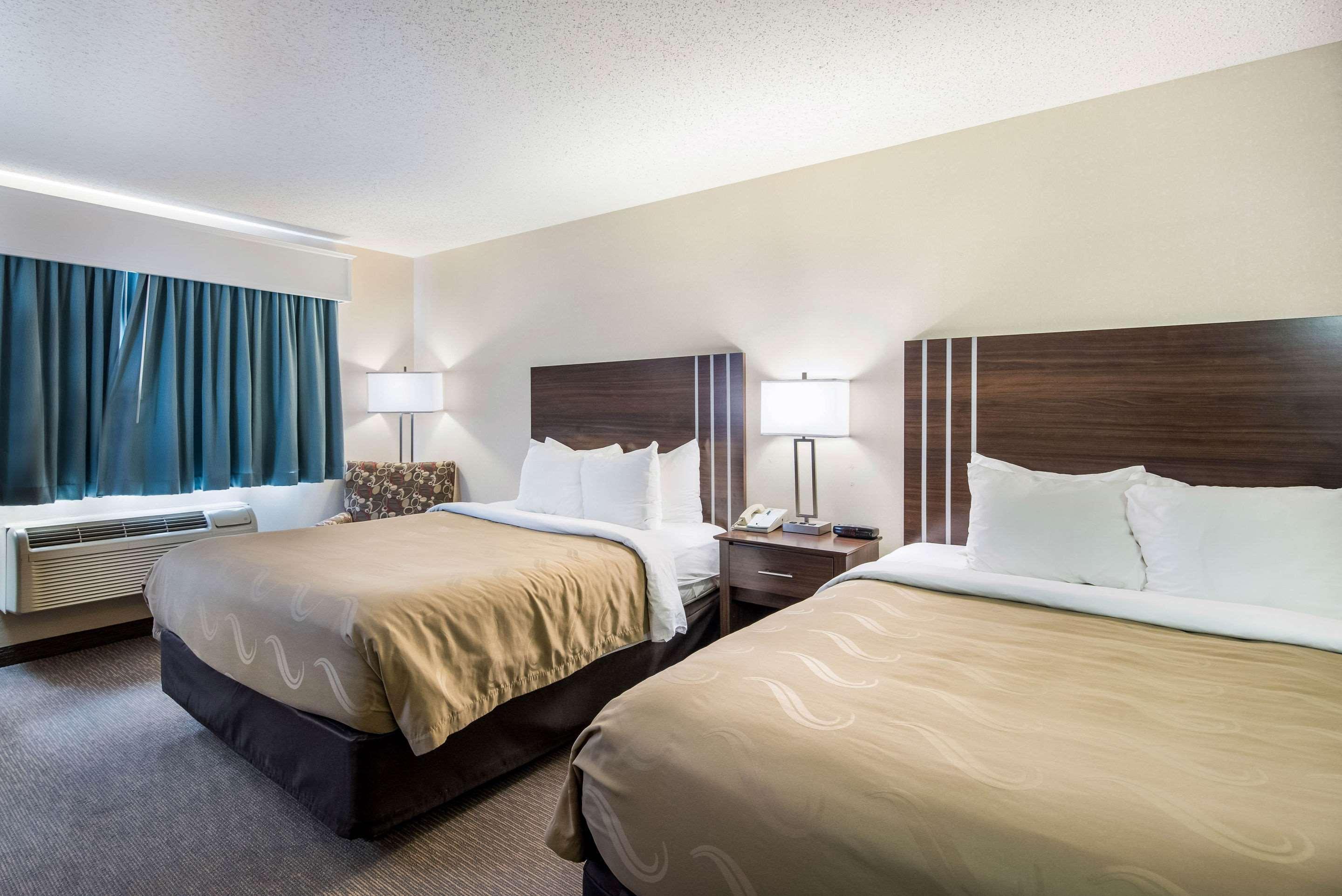 Quality Inn & Suites West Pueblo Esterno foto