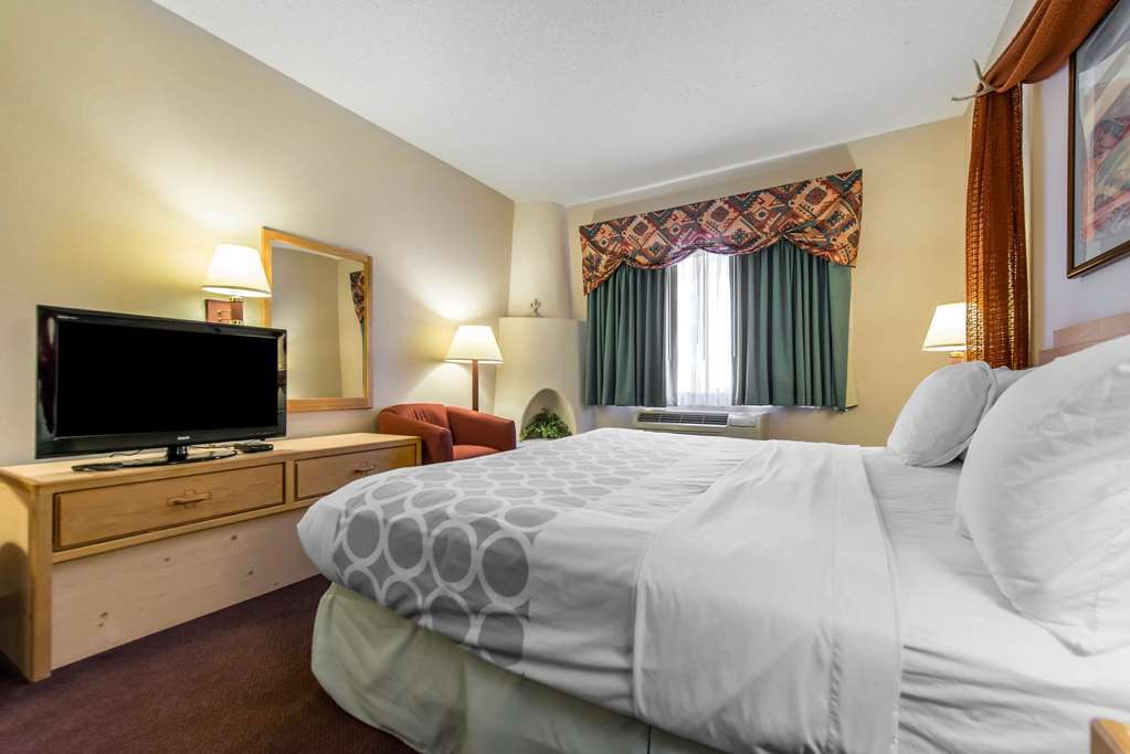 Quality Inn & Suites West Pueblo Camera foto